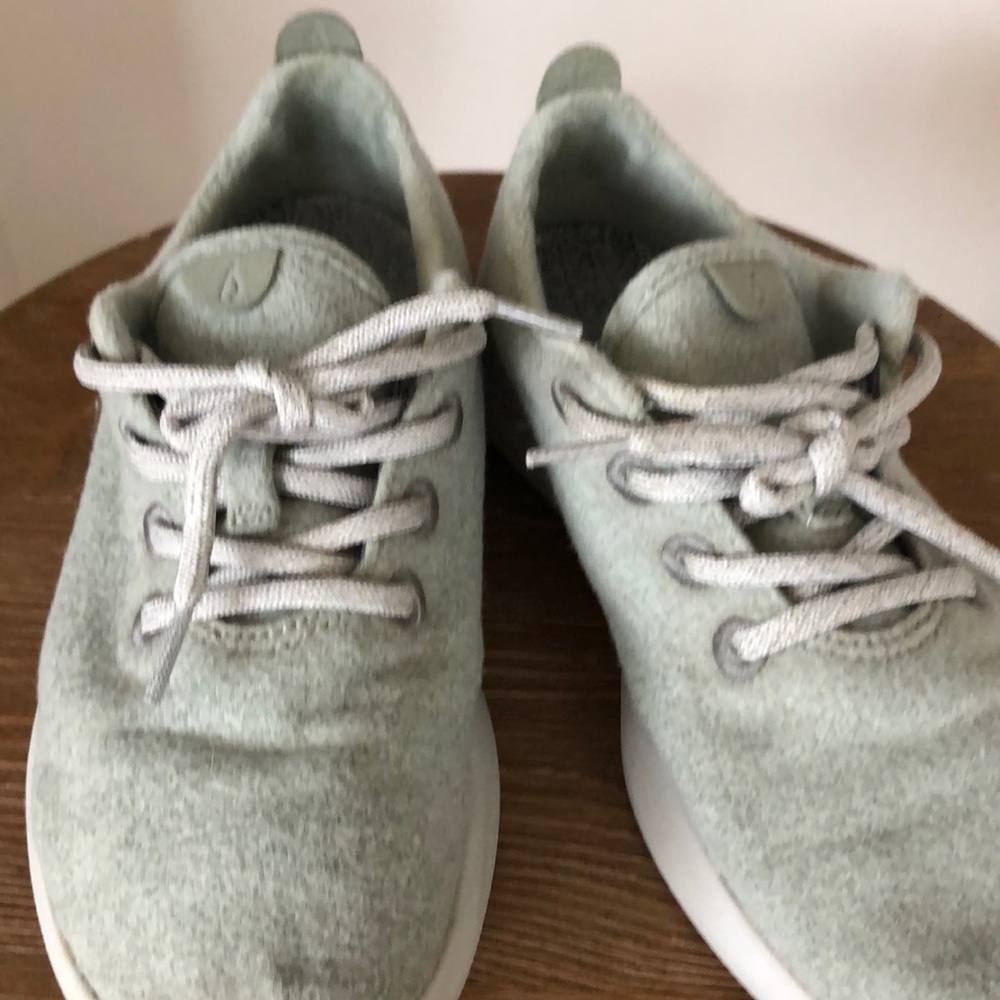 Like new allbird sneakers!